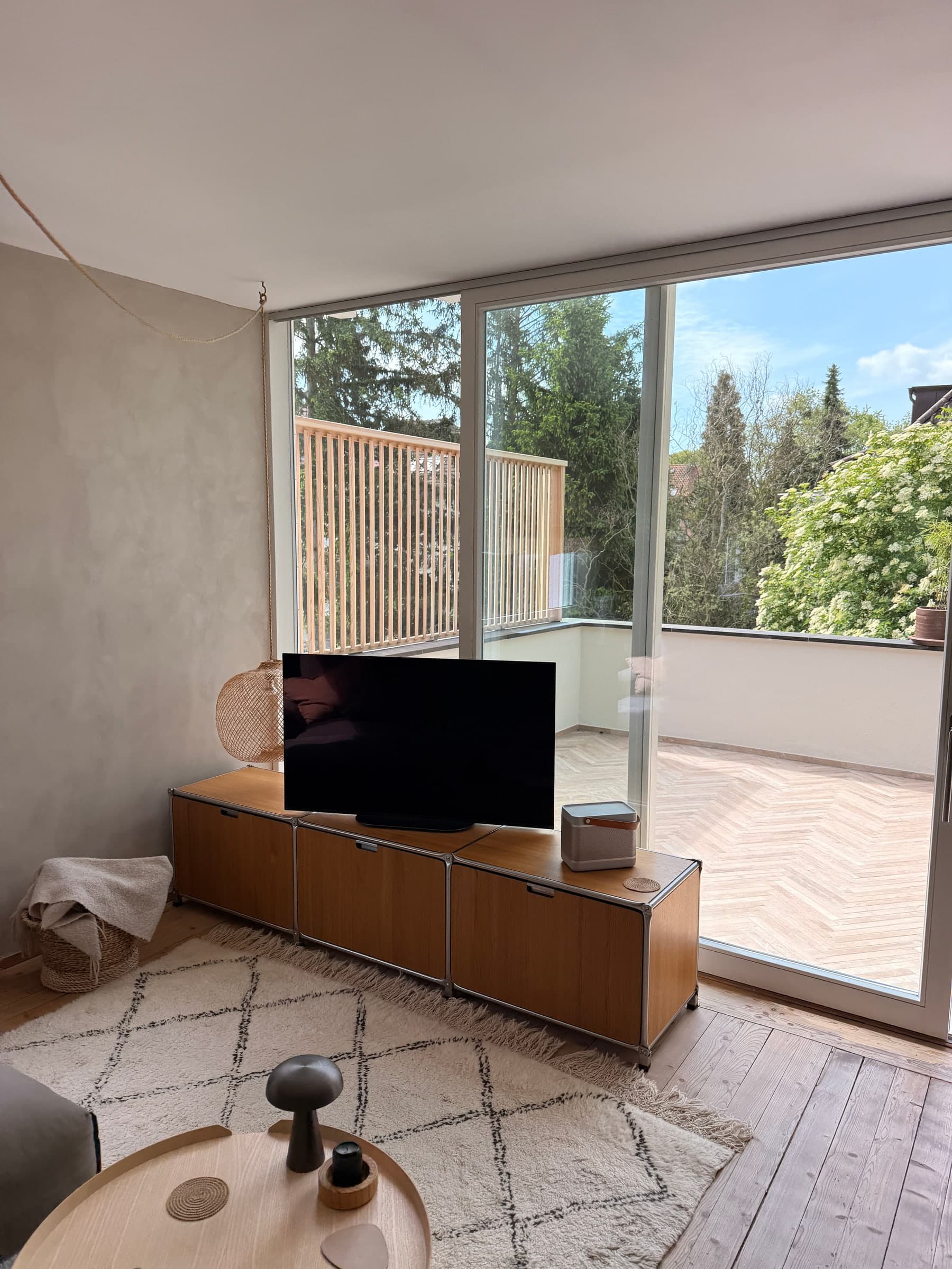 Balkon-Sichtschutz aus Lärche — Projekt Mannheim