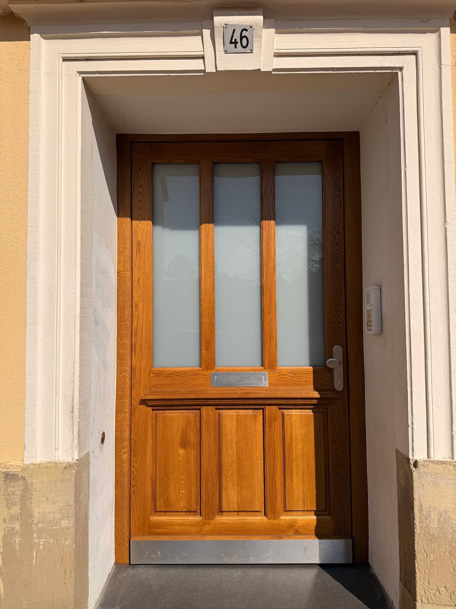 Haustür aus Eiche restauriert — Projekt Heidelberg