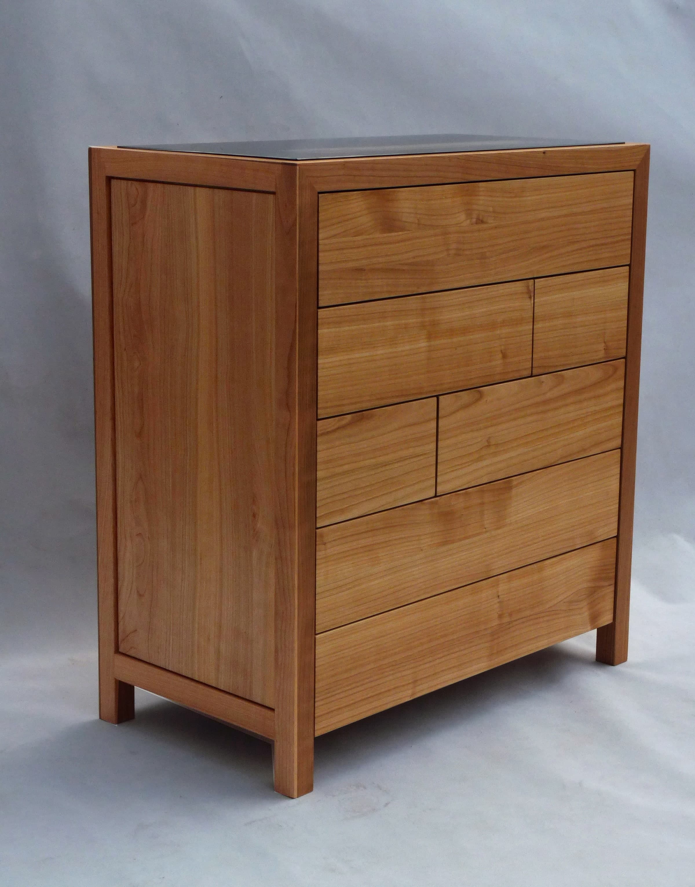 Schrank aus der Werkstatt Alignum